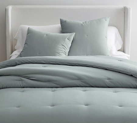 Pottery barn outlet comforter