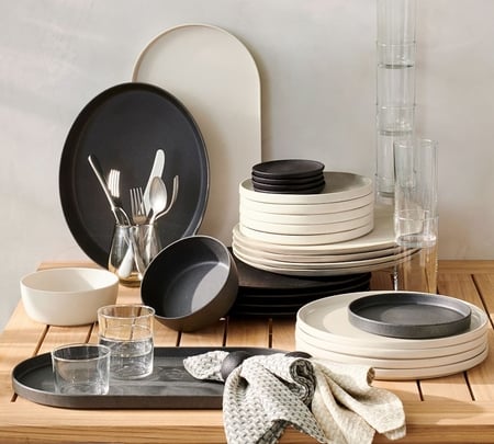 Outdoor dinnerware sets hotsell