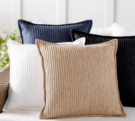 Outdoor pillows clearance pottery barn